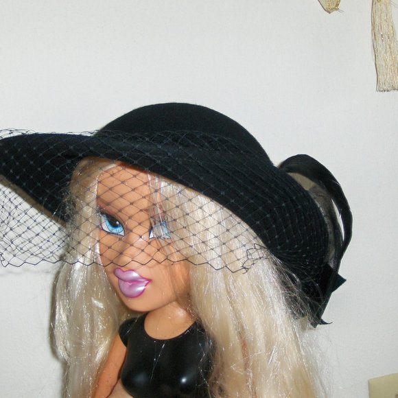 Lancaster Women's Black Hat with Feathers and Netted Felted Wool - Picture 13 of 15